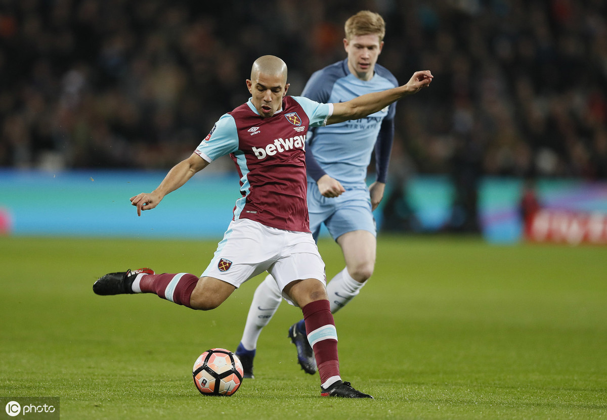 包含今夜西汉姆回应争议——中超节点到来，气氛紧张，临场指挥获称赞的词条