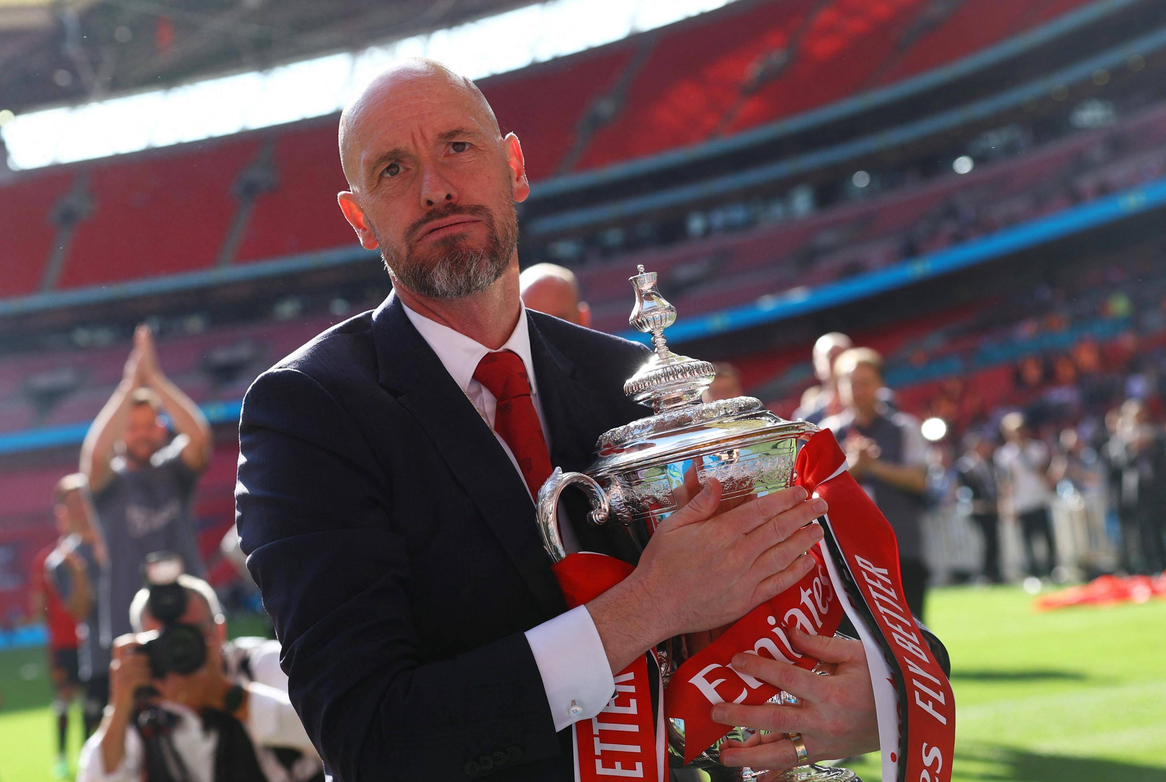 国际米兰集结日篮板制胜；志在足总杯名次提升；信心回归；年轻球员得到机会(为什么国际米兰球迷叫内拉)