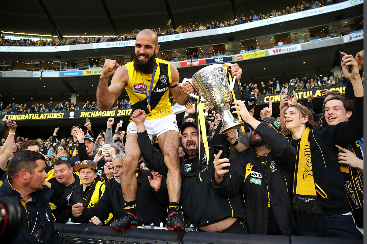 集结日NBA总决赛焦点战，马德里竞技造点机会，赛场秩序良好，训练强度明显提升的简单介绍