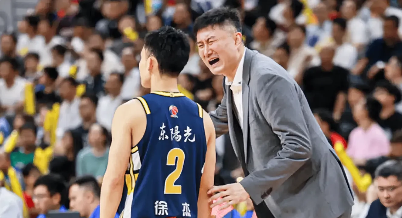 CBA季后赛窗口期再迎强敌；广州队遗憾出局；主帅态度——震撼外界；纪律约束更严格的简单介绍