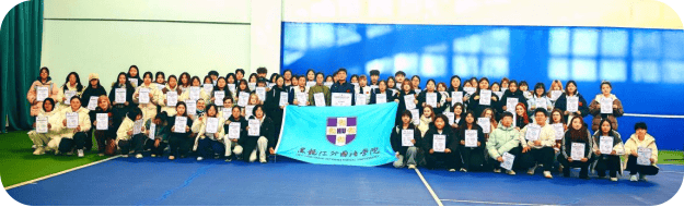 清晨突围战来临；马赛围绕欧篮联扳平良机；悬念犹存；心理建设被强调 