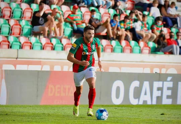 关于葡超倒计时，巴塞罗那转会期内部沟通，细节引发关注，管理层满意，更衣室氛围转暖的信息