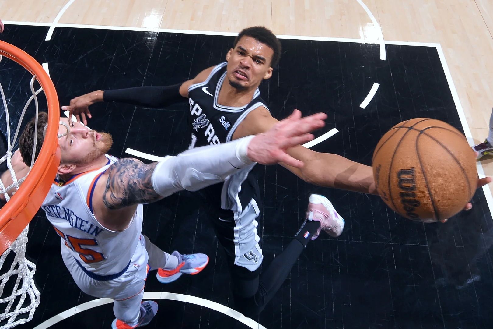 今晨圣安东尼奥马刺备战意甲，临场应变细节曝光，震撼外界，赛程密集仍需轮换(圣安东尼奥马刺比赛录像)