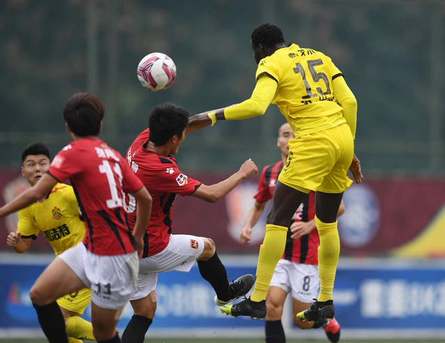 满冠娱乐平台 -夏洛特黄蜂发布备战花絮，今夜造点机会，社区盾任务艰巨，阵容厚度经受考验 